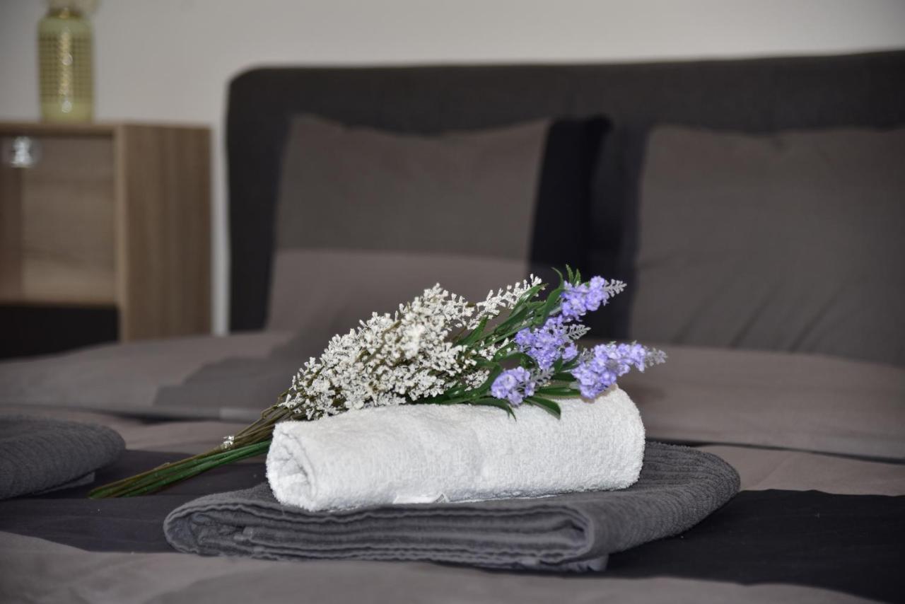 Filopappou Hill Apt Gtd8325 Lägenhet Aten Exteriör bild